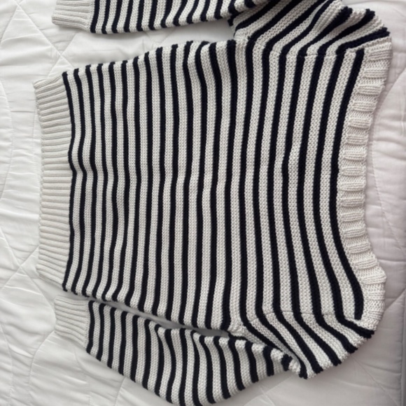 Pullover Sweater - Picture 3 of 6